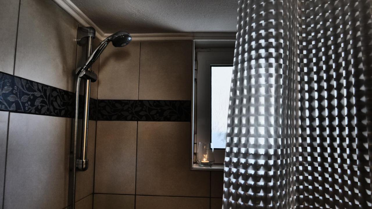 Thea Apartment Agia Marina Exterior foto